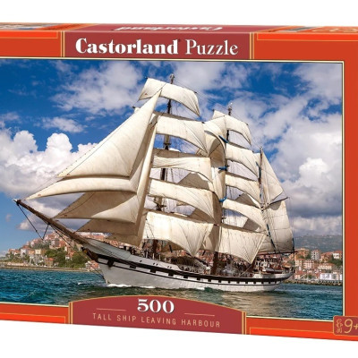 Nave alta che lascia il porto