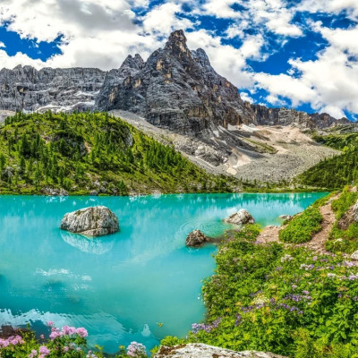 Lago Sorapis, Alpi, Italia