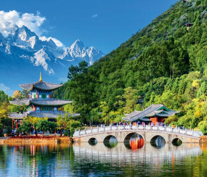 Puzzle - Grafika - Montagna innevata del drago di giada