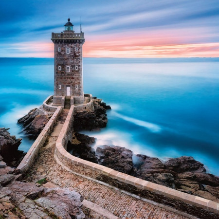 Faro a Bretone, Francia