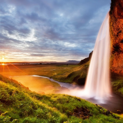 Cascata di Seljalandsfoss